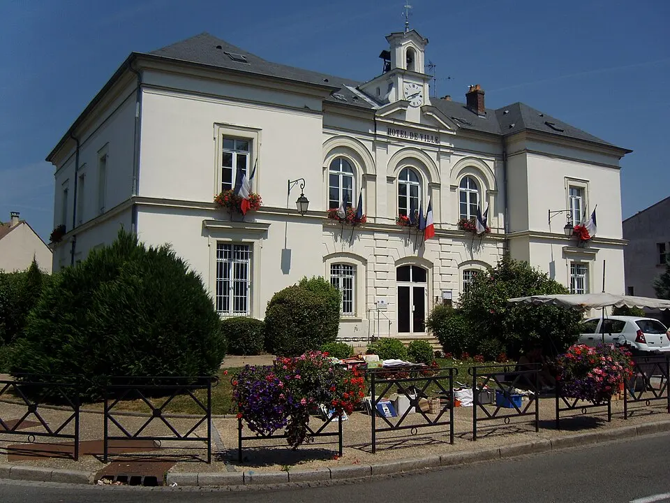 Vue à Fontenay-Trésigny (77610) pour votre Serrurier