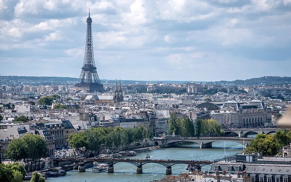 Vue à Paris (75000) pour votre Serrurier Porte Blindée
