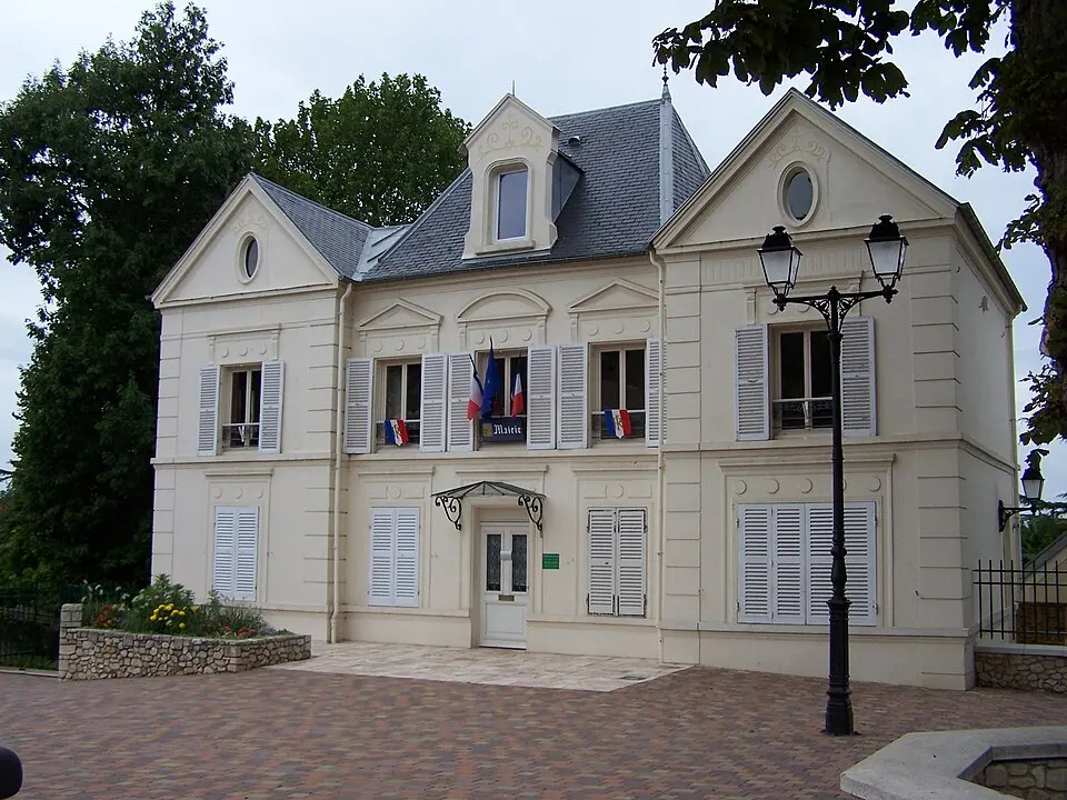 Vue à Villiers-Saint-Frédéric (78640) pour votre Serrurier